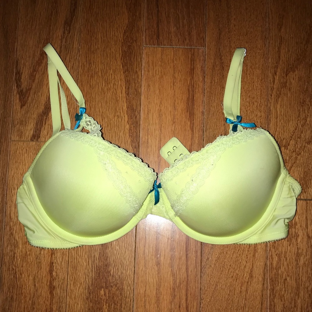 Victoria’s Secret Dream Angels Uplift Demi